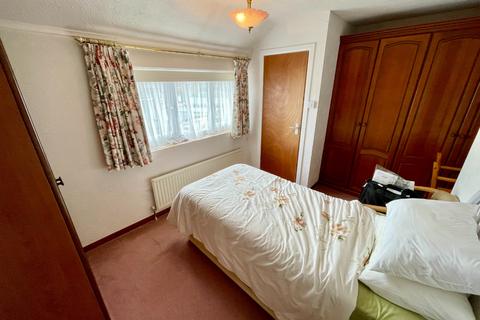 243 Chesford Road, Luton, LU2 8DS