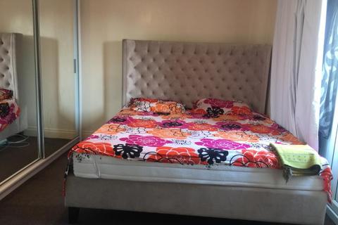 1 bedroom flat for sale, The Drive, Collier Row RM5