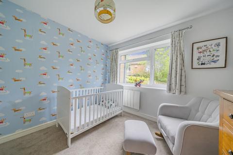 4 Lion Close, Haslemere, GU27 1JG