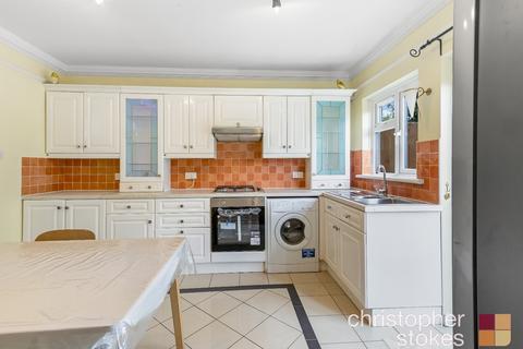 3 bedroom terraced house for sale, Cromwell Avenue, Cheshunt, Waltham Cross, Hertfordshire, EN7 5DN