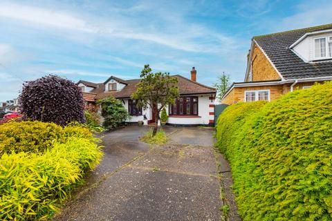 2 bedroom semi-detached bungalow for sale, Grandview Road, Thundersley