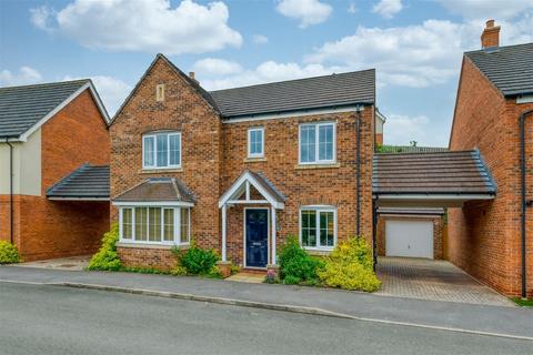 4 bedroom detached house for sale, Cowslip Close, Catshill, Bromsgrove, B61 0GF