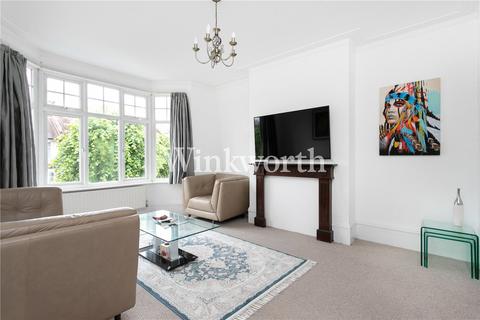 2 bedroom apartment for sale, Caversham Avenue, London, N13