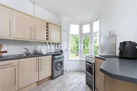2 bedroom apartment for sale, Caversham Avenue, London, N13