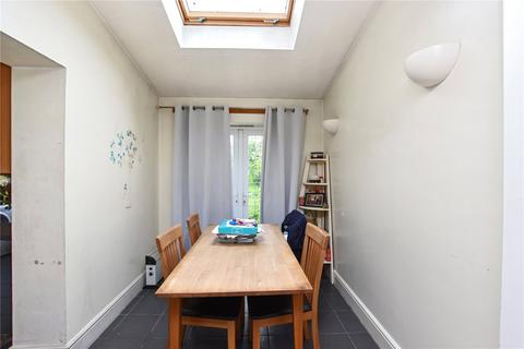 5 Grace Avenue, Bexleyheath, DA7 4NN