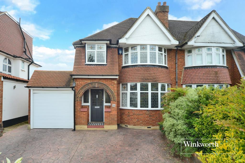 Mortimer Crescent, Worcester Park... 3 bed semidetached house for sale