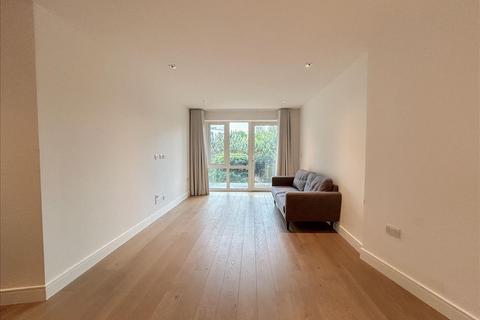 2 bedroom apartment to rent, Quayside House, Kew Bridge Road, Brentford, London borough of Hounslow, TW8