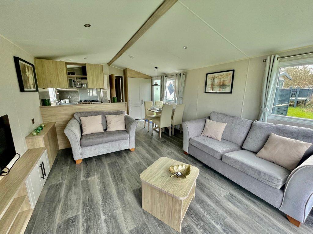 Hedley Wood Holiday Park 2 bed static caravan £59,995