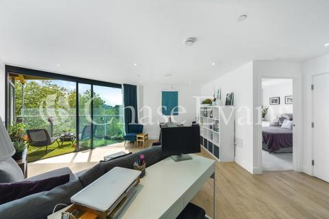 1 bedroom apartment for sale, Uncle, Churchyard Row, Elephant & Castle, London, SE11