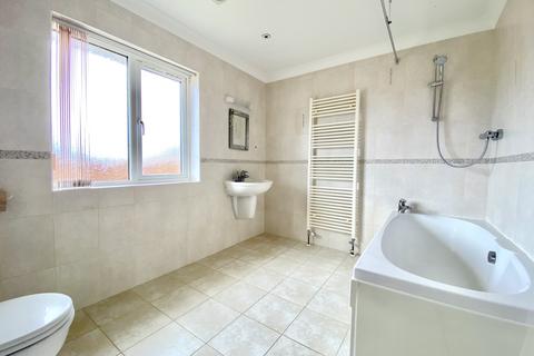 12 Cadoc Close, St Merryn, Padstow, PL28 8PE