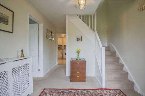 4 bedroom semi-detached house to rent, Overford Drive, Cranleigh GU6