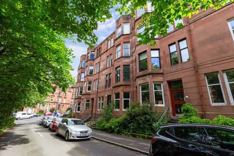 2 bedroom flat for sale, Bellwood Street, Shawlands Glasgow