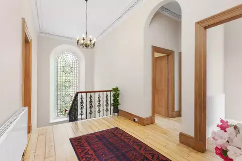 13a Chamberlain Road, Edinburgh, EH10 4DJ