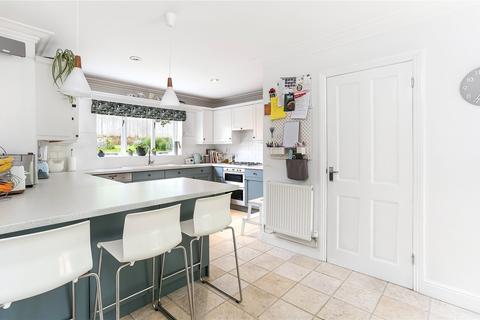 4 bedroom detached house for sale, Olivers Battery Gardens, Winchester, SO22