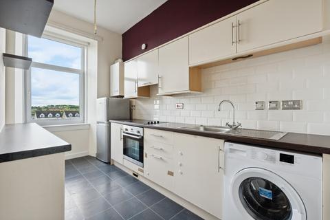 2 bedroom flat to rent, Dumbarton Road, Flat 3/1, Dalmuir, Clydebank, G81 4DU
