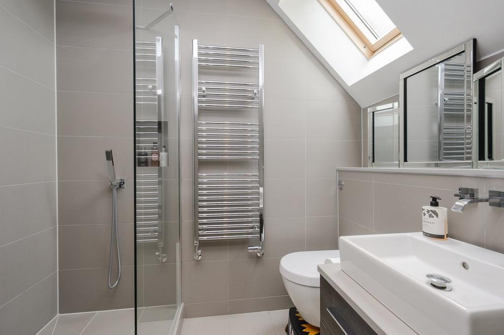Bedroom 2 Ensuite