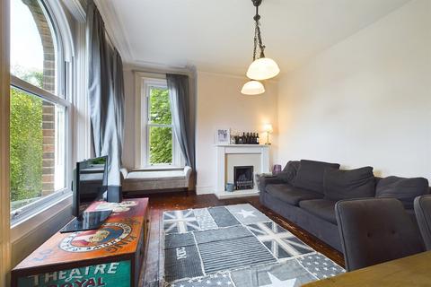 2 bedroom flat for sale, Jesmond, Newcastle Upon Tyne