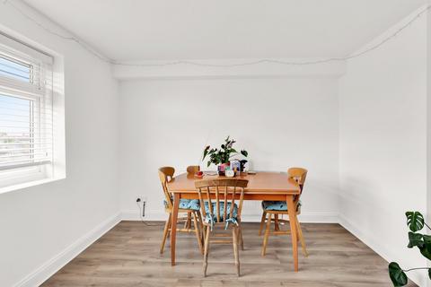 2 bedroom flat for sale, Burnham Way, Northfields, Ealing, W13