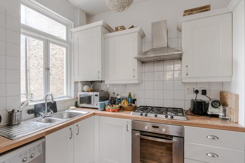 2 bedroom flat for sale, St. Quintin Avenue, London