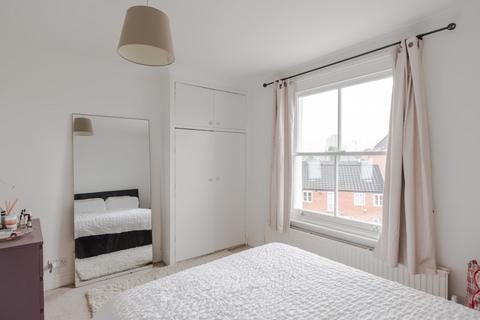 2 bedroom flat for sale, St. Quintin Avenue, Notting Hill