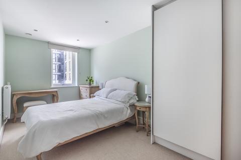 2 bedroom flat to rent, Dowells Street London SE10