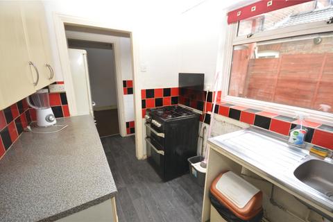 83 Butlin Road, Luton, LU1 1LB