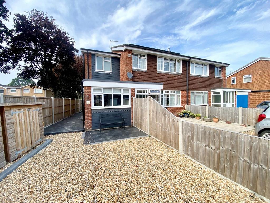 Moorcroft Avenue, Christchurch BH23 1 bed end of terrace house for sale