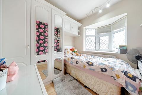 10a Mount Pleasant, Ruislip, HA4 9HG
