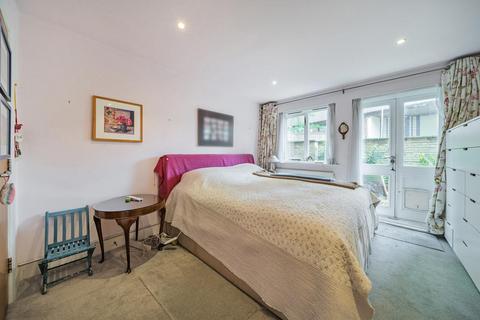 2 bedroom flat for sale, Falcon Road, Battersea