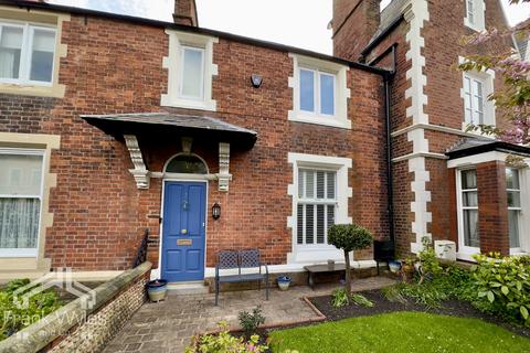 3 bedroom terraced house for sale, Hastings Place, Lytham