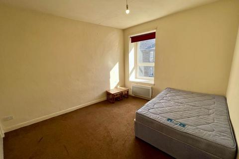 2 bedroom flat to rent, Dundonald Street, Dundee,
