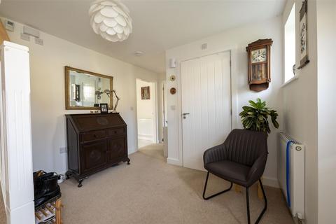4 bedroom detached house for sale, Summers Way, Moreton-In-Marsh, GL56