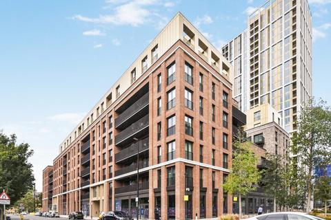2 bedroom apartment to rent, Cendal Crescent London E1