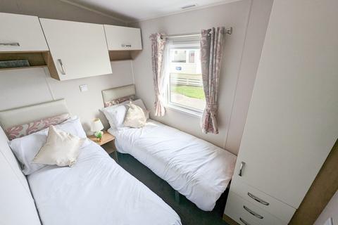 2 bedroom static caravan for sale, Pevensey Bay Holiday Park