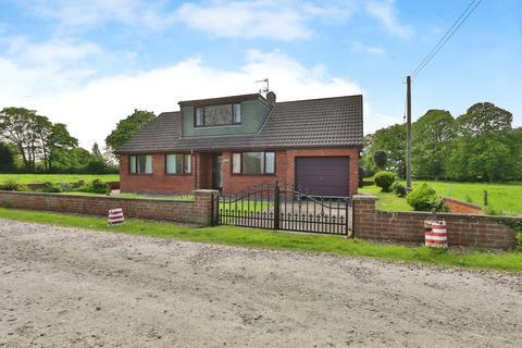 3 bedroom detached bungalow for sale, Main Road, Camerton, Hull, HU12 9NQ
