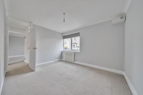 2 bedroom flat for sale, New Road, Richmond, TW10