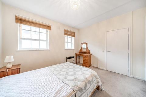Flat 40, White House Vicarage Crescent, London, SW11 3LJ