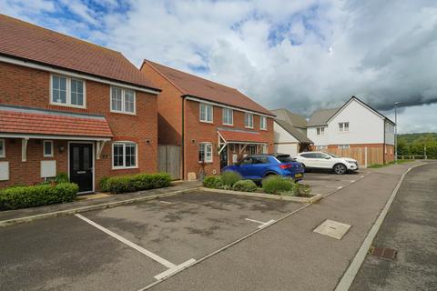 9 Castle View, Hythe, CT21 4BF