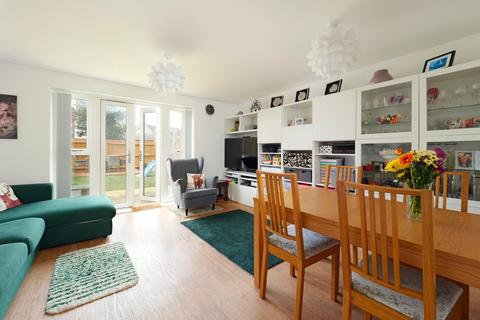 9 Castle View, Hythe, CT21 4BF