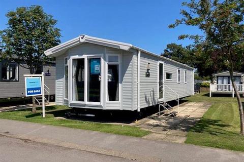 3 bedroom lodge for sale, Cleethorpes Pearl Holiday Park Willerby Langbrook, Cleethorpes DN36