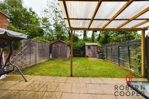 103 Great Central Avenue, Ruislip, HA4 6TU