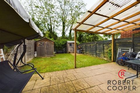 103 Great Central Avenue, Ruislip, HA4 6TU