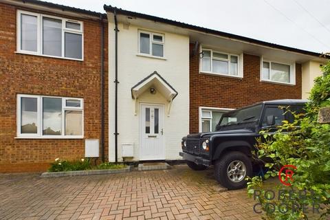 103 Great Central Avenue, Ruislip, HA4 6TU
