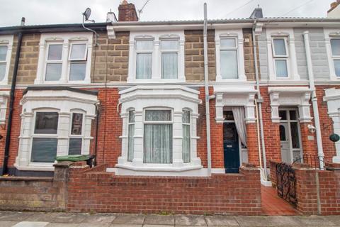 3 bedroom terraced house for sale, Whitecliffe Avenue, Portsmouth, PO3 6HZ