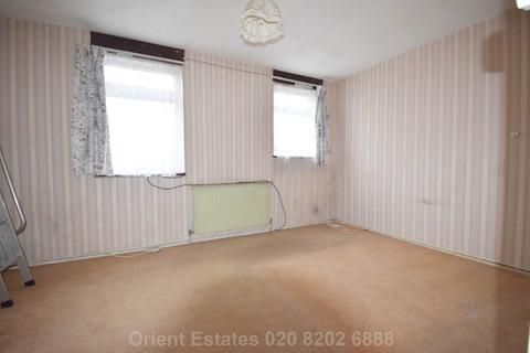 2 bedroom end of terrace house for sale, Copinger Walk, Edgeware