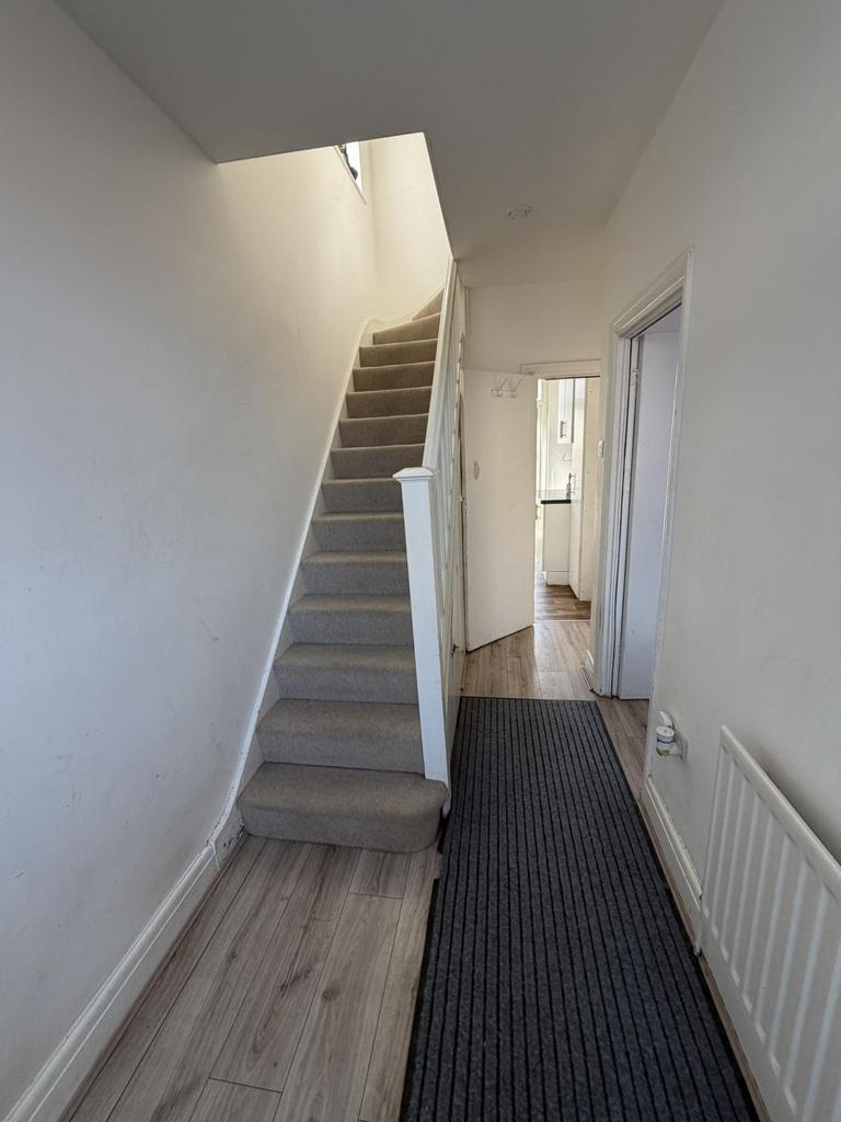 House in Southall - View 2