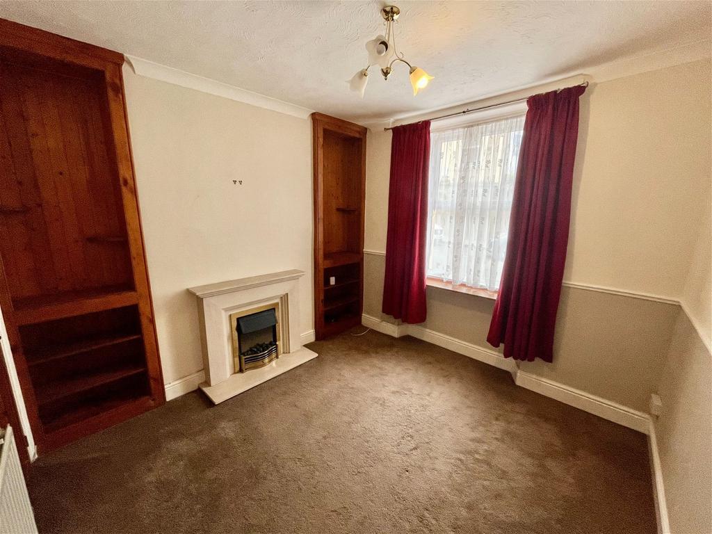 Princes Road, Torquay TQ1 3 bed terraced house for sale £170,000