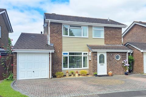 3 bedroom detached house for sale, Maple Close, Highcliffe, Christchurch, Dorset, BH23