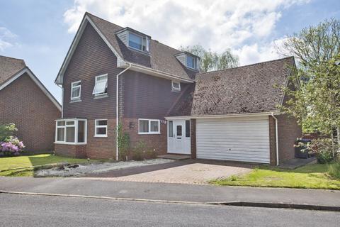 5 bedroom detached house for sale, Beech Grove, Cliffsend, CT12