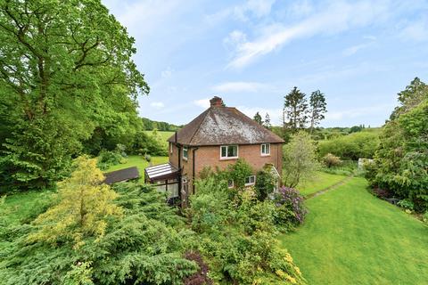 Cleygate Cottage Bailes Lane, Normandy, Guildford, GU3 2BA
